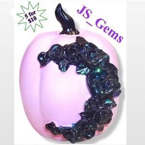 Pink Pumpkin With Purple Moon Roses Home Décor